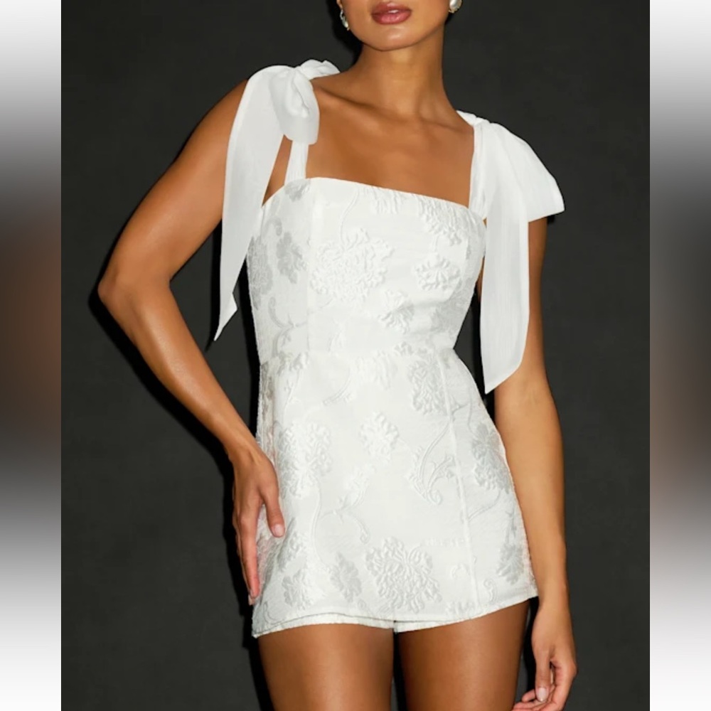 Elegant White Mini Dress